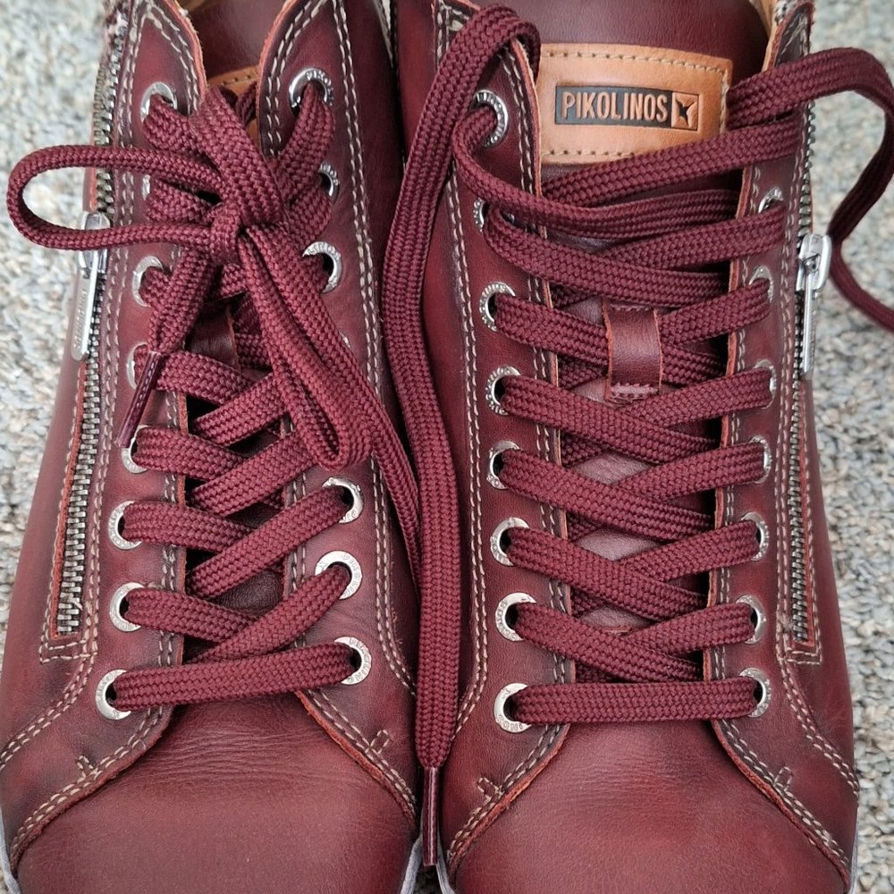 Pikolinos  Size 39   US  Size 8